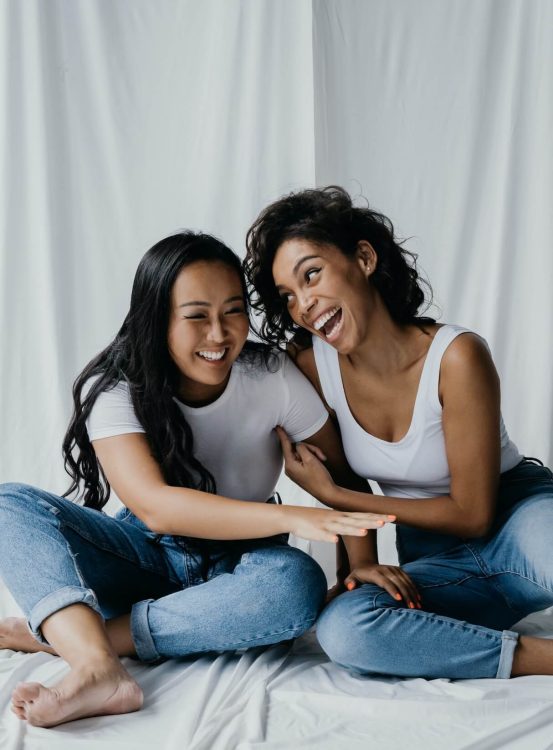 secrely-attached-friendships